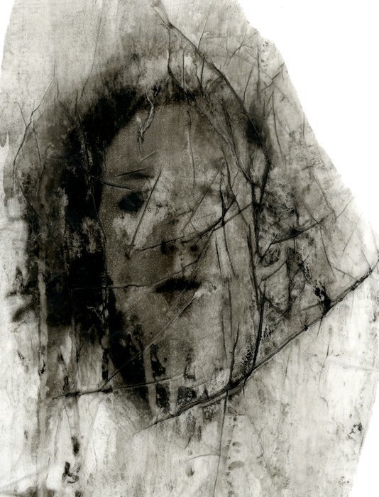 Transfiguración, 2005. Foto-serigrafía sobre papel pergamino. 55 cms x 45 cms